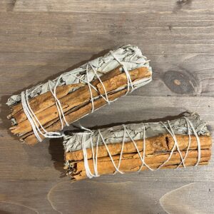 Atadito de Salvia y Canela